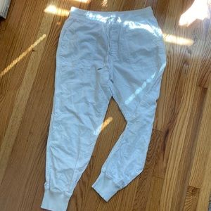 Gap white cotton/linen joggers sz M